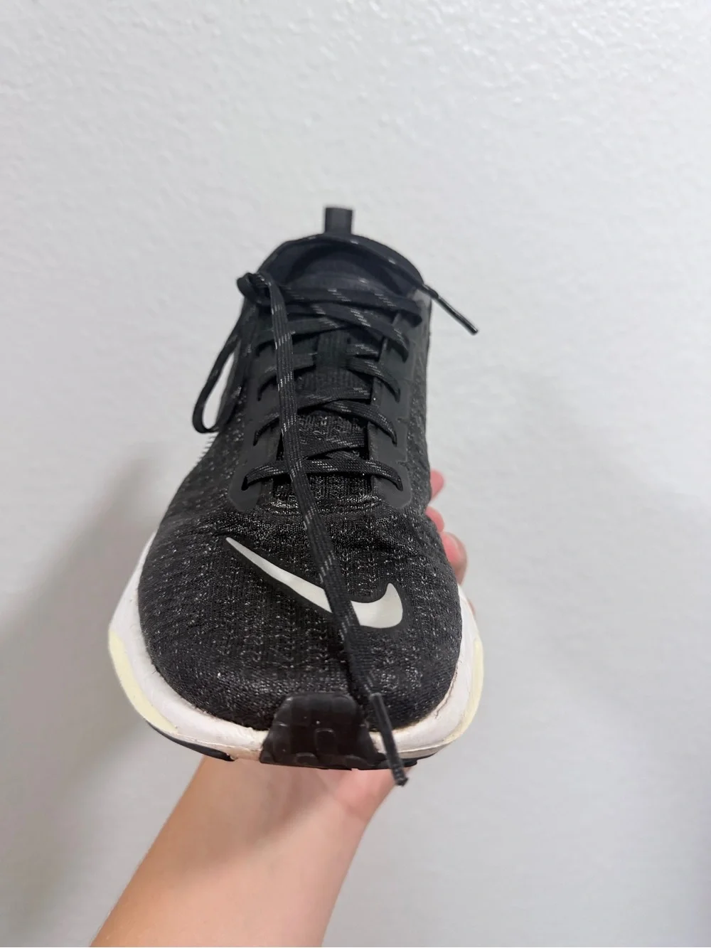 Nike Black and White Men Invincible Run 3 Athletic Shoe